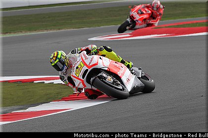 motogp_iannone_003_angleterre_silverstone_2013.jpg