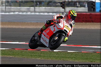 motogp_iannone_006_angleterre_silverstone_2013.jpg