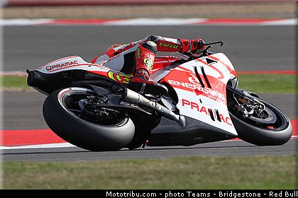 motogp_iannone_007_angleterre_silverstone_2013.jpg