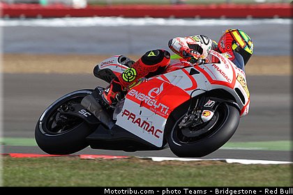 motogp_iannone_008_angleterre_silverstone_2013.jpg