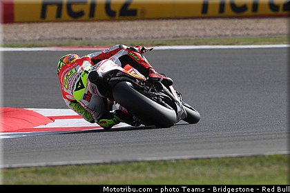 motogp_iannone_009_angleterre_silverstone_2013.jpg