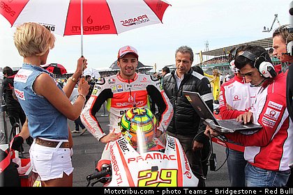 motogp_iannone_015_angleterre_silverstone_2013.jpg