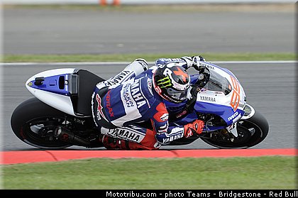 motogp_lorenzo_004_angleterre_silverstone_2013.jpg