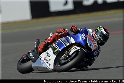 motogp_lorenzo_006_angleterre_silverstone_2013.jpg