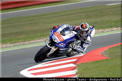 motogp_lorenzo_009_angleterre_silverstone_2013.jpg