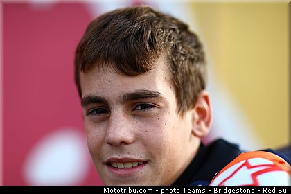 red_bull_motogp_rookies_cup_pagliani_001_angleterre_silverstone_2013.jpg