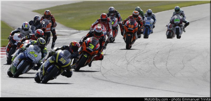 moto2_006_angleterre_silverstone_2013