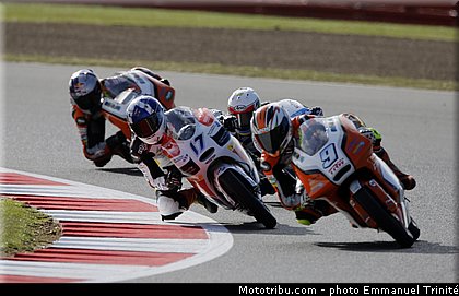 moto3_finsterbusch_001.jpg