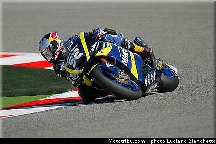 moto2_kent_002_saint_marin_misano_adriatico_marco_simoncelli_2013.jpg