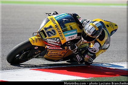 moto2_luthi_003_saint_marin_misano_adriatico_marco_simoncelli_2013.jpg