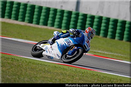 moto2_nakagami_004_saint_marin_misano_adriatico_marco_simoncelli_2013.jpg