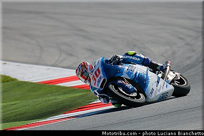 moto2_nakagami_005_saint_marin_misano_adriatico_marco_simoncelli_2013.jpg