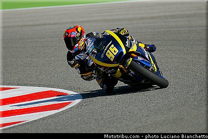 moto2_rossi_001_saint_marin_misano_adriatico_marco_simoncelli_2013.jpg
