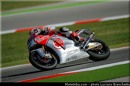 moto2_shah_001_saint_marin_misano_adriatico_marco_simoncelli_2013.jpg