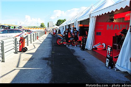 pit_lane_et_paddock_motogp_2013_san_marino_misano_adriatico_0005.jpg