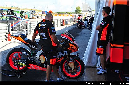 pit_lane_et_paddock_motogp_2013_san_marino_misano_adriatico_0012.jpg