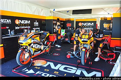 pit_lane_et_paddock_motogp_2013_san_marino_misano_adriatico_0015.jpg