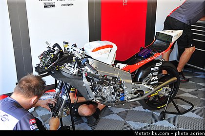 pit_lane_et_paddock_motogp_2013_san_marino_misano_adriatico_0016.jpg