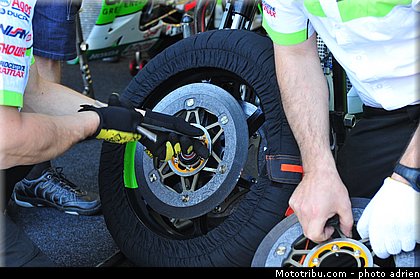 pit_lane_et_paddock_motogp_2013_san_marino_misano_adriatico_0041.jpg