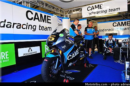 pit_lane_et_paddock_motogp_2013_san_marino_misano_adriatico_0069.jpg