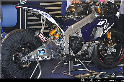 pit_lane_et_paddock_motogp_2013_san_marino_misano_adriatico_0078.jpg