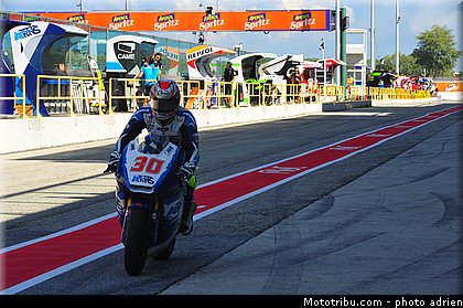 pit_lane_et_paddock_motogp_2013_san_marino_misano_adriatico_0081.jpg