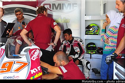 pit_lane_et_paddock_motogp_2013_san_marino_misano_adriatico_0101.jpg