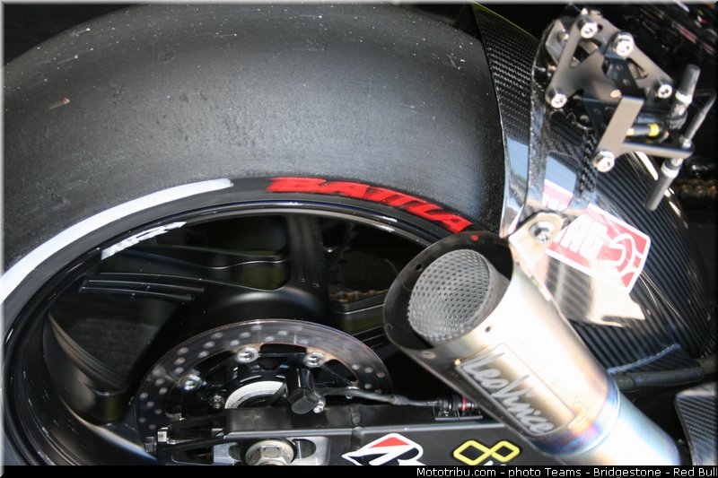 motogp_bridgestone_003_saint_marin_misano_adriatico_2013