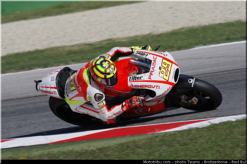 motogp_iannone_011_saint_marin_misano_adriatico_2013
