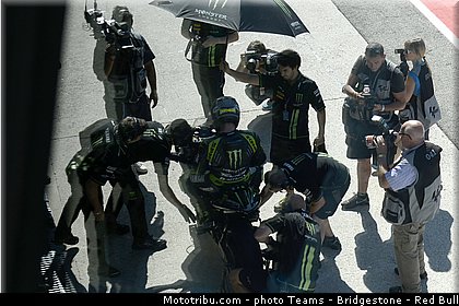 motogp_crutchlow_017_saint_marin_misano_adriatico_2013.jpg
