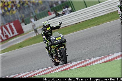 motogp_crutchlow_019_saint_marin_misano_adriatico_2013.jpg