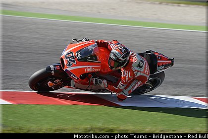 motogp_dovizioso_007_saint_marin_misano_adriatico_2013.jpg