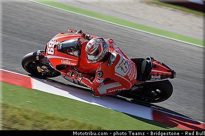 motogp_hayden_005_saint_marin_misano_adriatico_2013.jpg