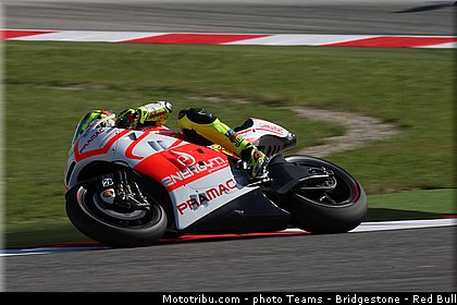 motogp_iannone_005_saint_marin_misano_adriatico_2013.jpg