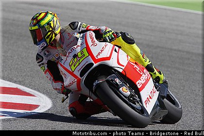 motogp_iannone_012_saint_marin_misano_adriatico_2013.jpg