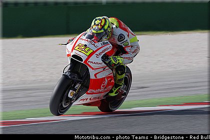 motogp_iannone_015_saint_marin_misano_adriatico_2013.jpg