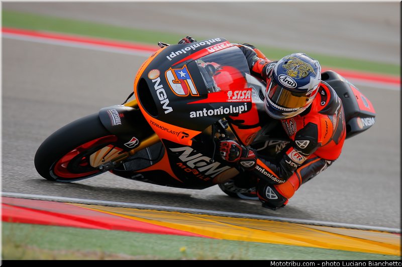 motogp_edwards_001_espagne_aragon_motorland_2013