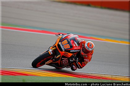 moto2_cardus_001_espagne_aragon_motorland_2013.jpg