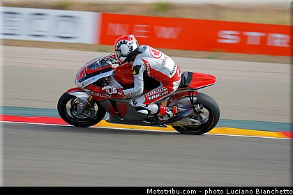 moto2_shah_002_espagne_aragon_motorland_2013.jpg