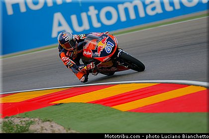 moto3_sissis_002_espagne_aragon_motorland_2013.jpg