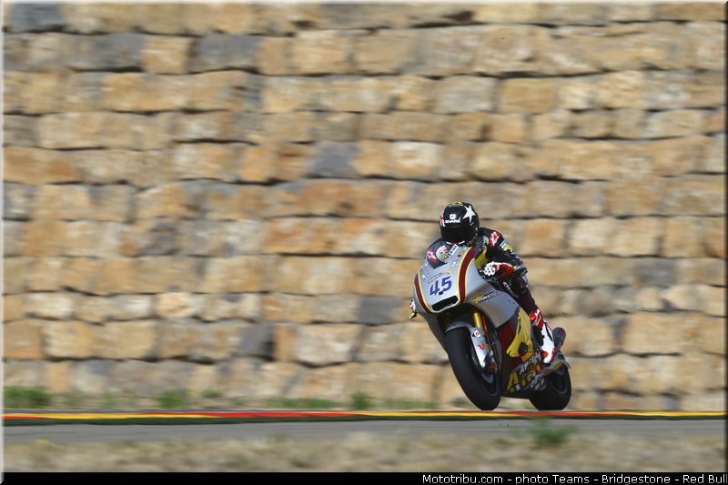 moto2_redding_0001_espagne_aragon_motorland_2013