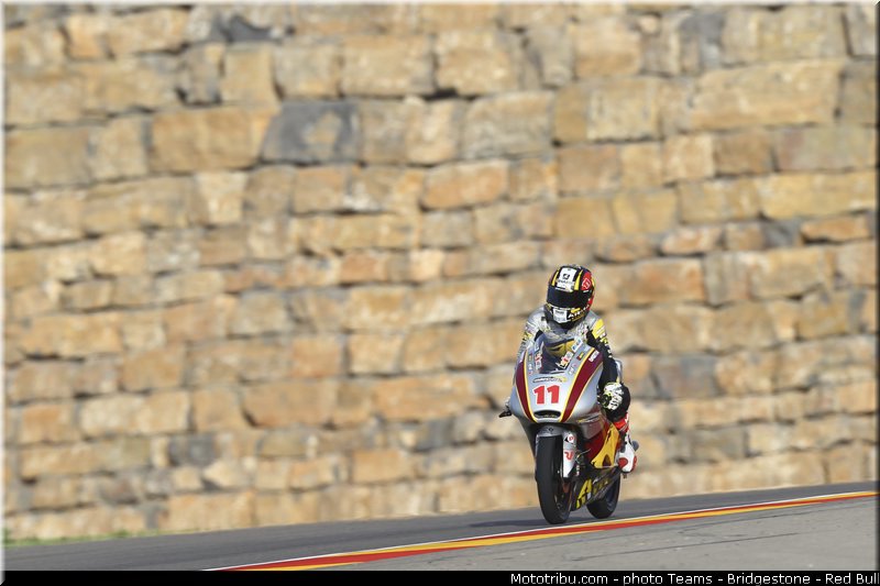 moto3_loi_0002_espagne_aragon_motorland_2013