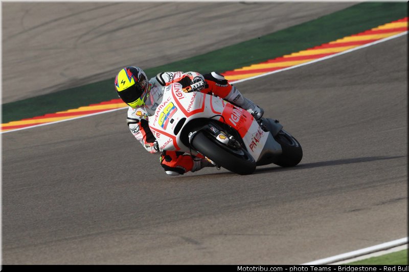 motogp_hernandez_0002_espagne_aragon_motorland_2013