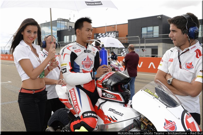 motogp_pitbabe_0047_espagne_aragon_motorland_2013