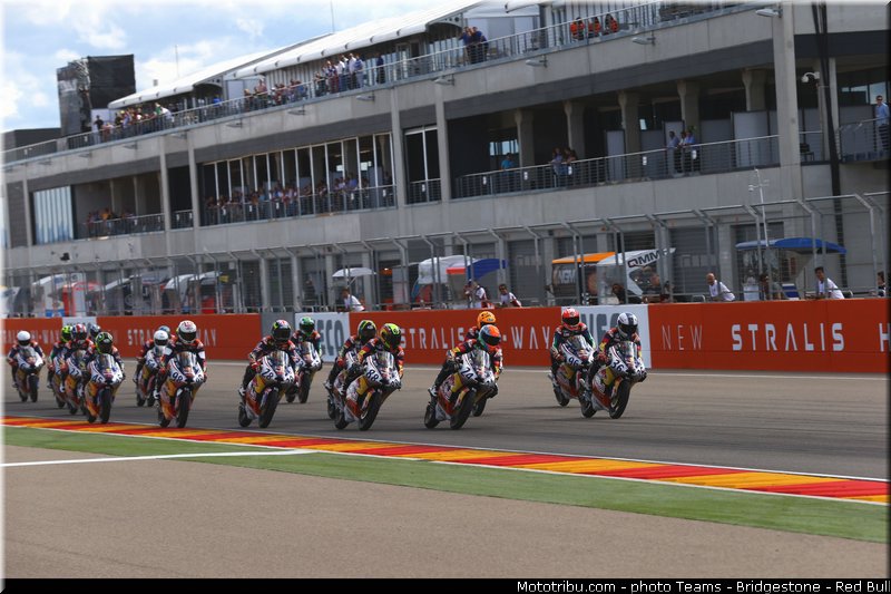 red_bull_motogp_rookies_cup_0044_espagne_aragon_motorland_2013