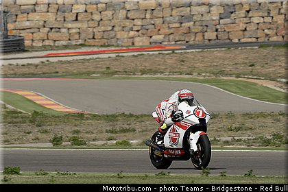 moto2_pradita_0036_espagne_aragon_motorland_2013.jpg