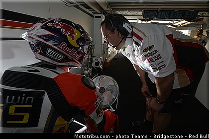 motogp_bradl_0025_espagne_aragon_motorland_2013.jpg