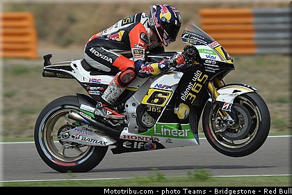 motogp_bradl_0033_espagne_aragon_motorland_2013.jpg