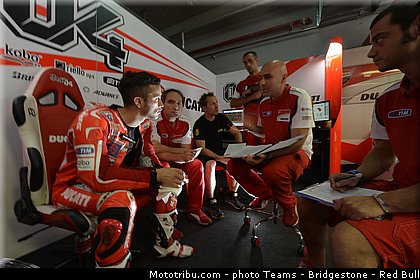 motogp_dovizioso_0023_espagne_aragon_motorland_2013.jpg