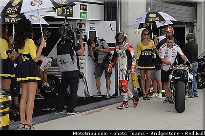 motogp_pitbabe_0006_espagne_aragon_motorland_2013.jpg